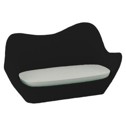 Sabinas filhinhos de sofá preto